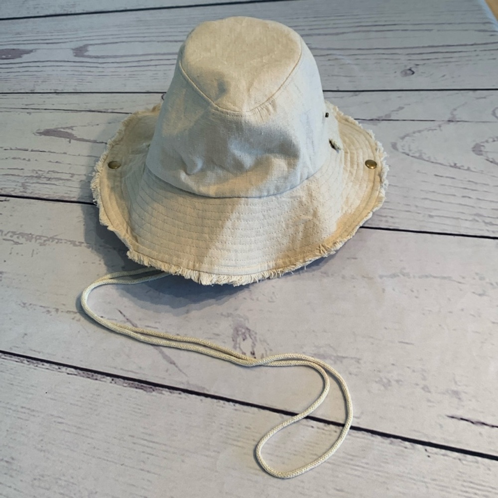 Nine West hat